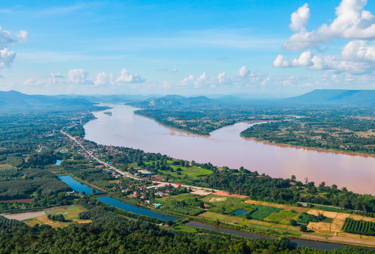 MASTER PLAN ESTABLISHMENT AND CAPACITY BUILDING FOR THE MODERNIZATION AND ADVANCEMENT OF HYDRO-METEOROLOGICAL INFRASTRUCTURE AT MEKONG RIVER BASIN IN LAO PDR